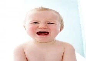 Cách điều trị trẻ mọc răng đơn giản tại nhà
