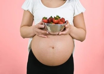 Bà bầu ăn dâu tây được không? 5 lợi ích tuyệt vời từ dâu tây