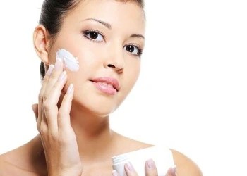 Da khô mùa đông nên sử dụng kem gì?